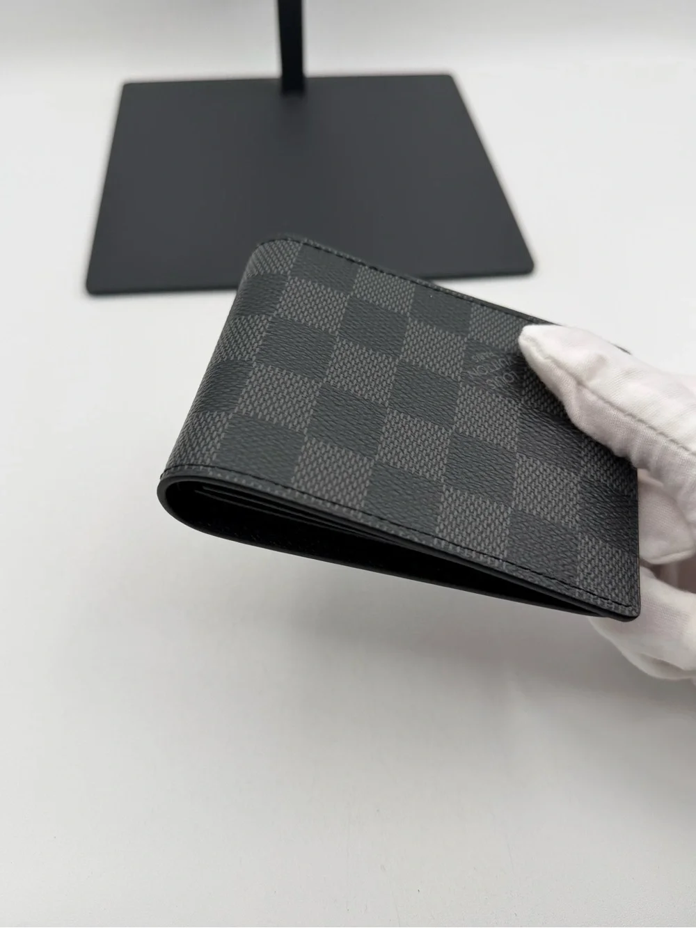 Louis Vuitton Damier Bi Fold Wallet